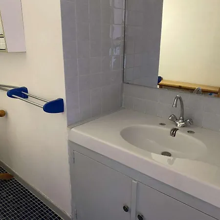 Appartement 2 Pieces Avec Parking A Port Camargue - Fr-1-250-170 *